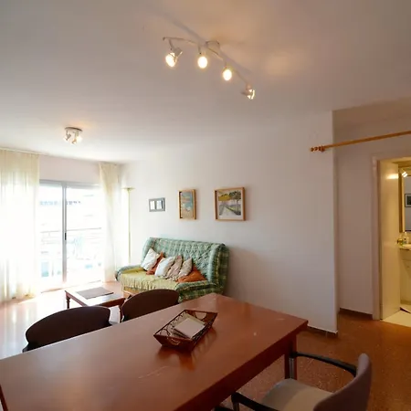 Apartment Rocamaura Iii 3-6 *